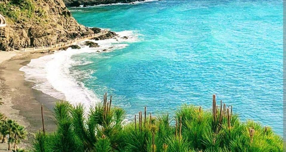 Urbanización playa Cabria Almuñécar Extérieur photo